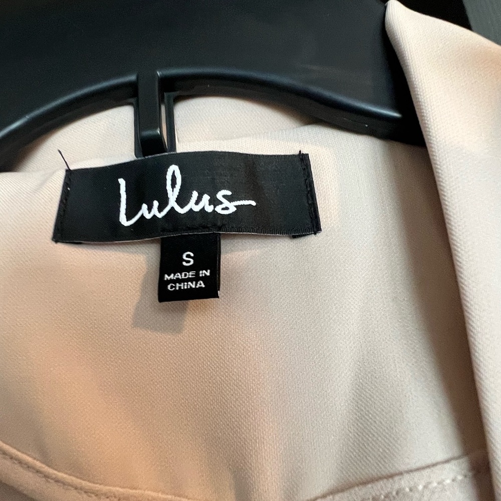 Lulu’s blazer - Picture 3 of 4
